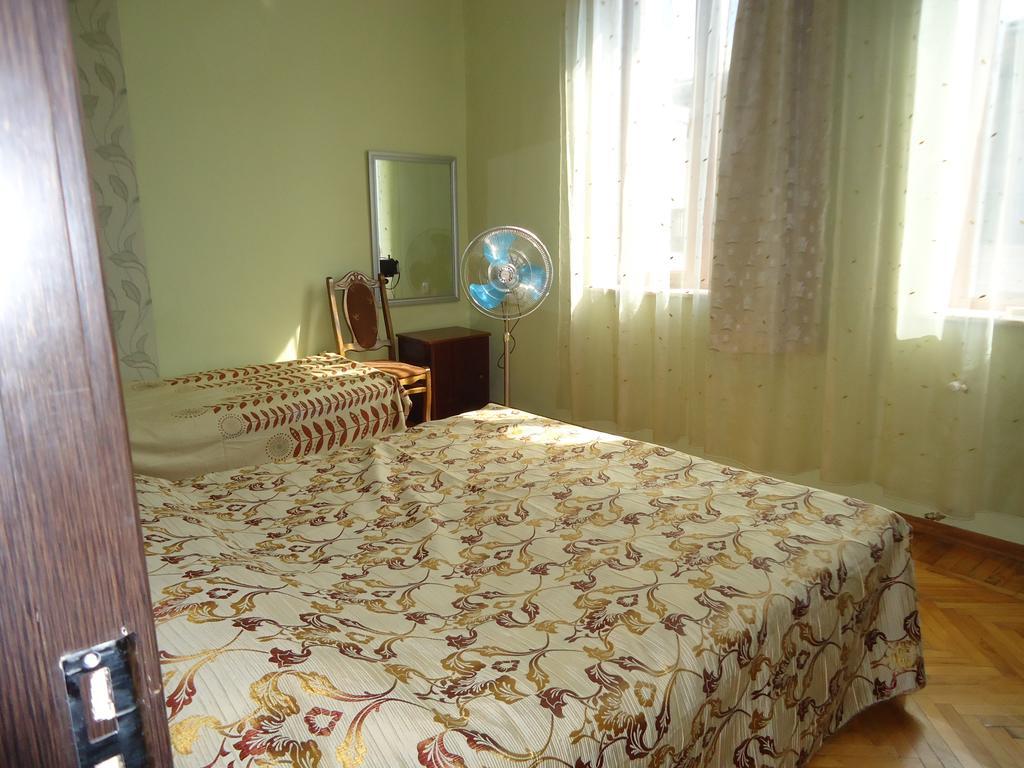 Guest House Lviv Грузия クタイシ エクステリア 写真